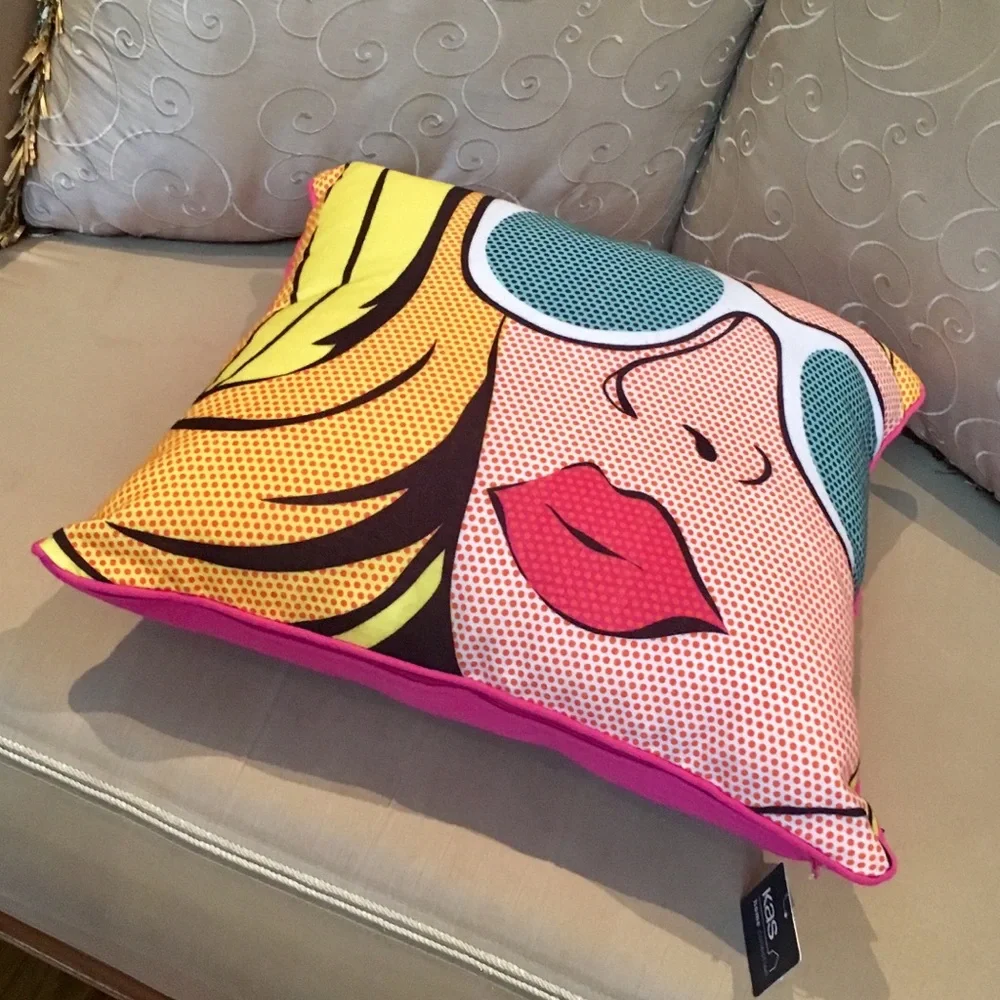 KAS Home Collection POP ART Pink Cushion